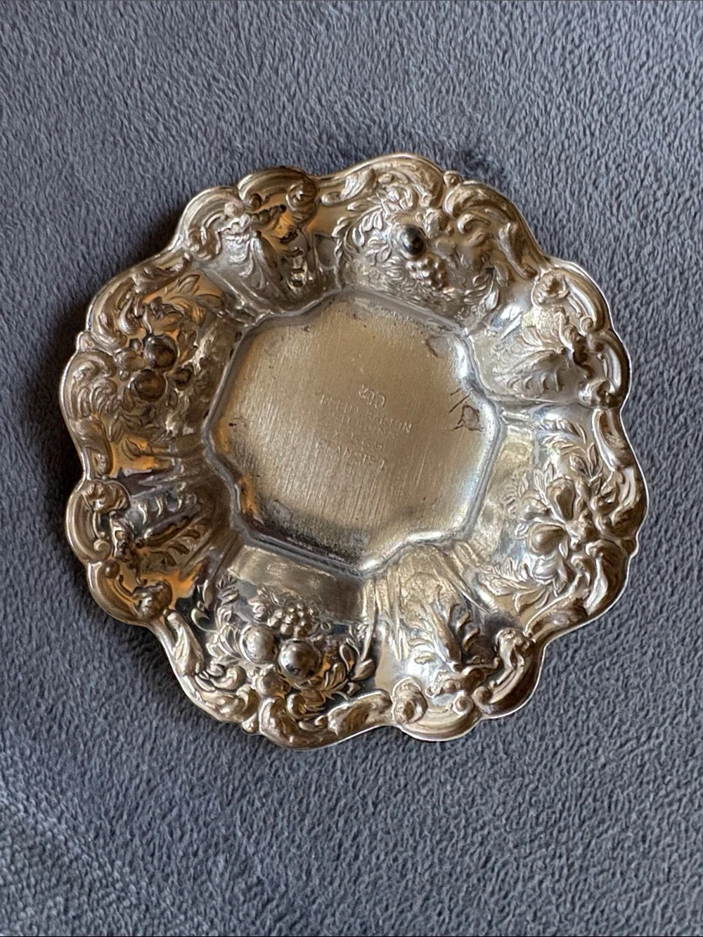 Reed & Barton Sterling Silver Ornate Nut Dish 51 grams